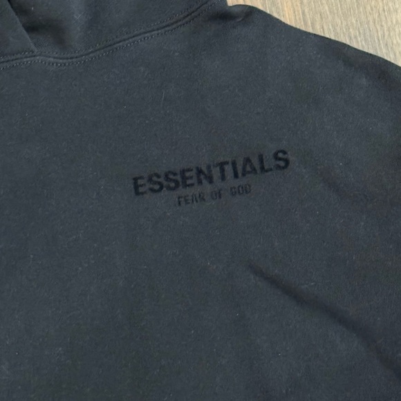 Fear of God Essentials Black long sleeve pullover hoodie - Picture 3 of 8